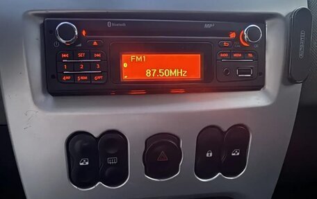 Renault Logan I, 2010 год, 355 000 рублей, 3 фотография