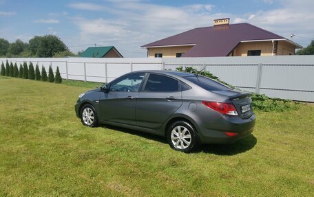 Hyundai Solaris II рестайлинг, 2011 год, 820 000 рублей, 6 фотография