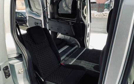 Renault Kangoo II рестайлинг, 2011 год, 640 000 рублей, 20 фотография