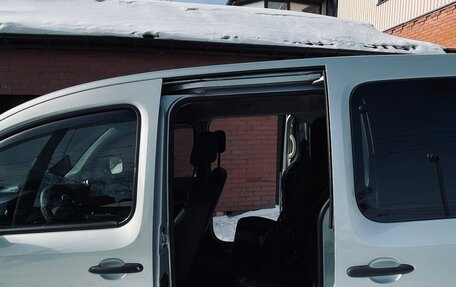 Renault Kangoo II рестайлинг, 2011 год, 640 000 рублей, 18 фотография