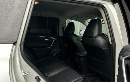 Toyota RAV4, 2021 год, 3 995 700 рублей, 9 фотография