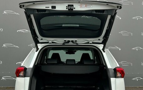 Toyota RAV4, 2021 год, 3 995 700 рублей, 14 фотография