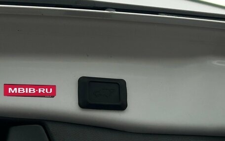 Toyota RAV4, 2021 год, 3 995 700 рублей, 15 фотография