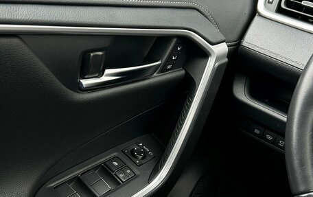 Toyota RAV4, 2021 год, 3 995 700 рублей, 19 фотография