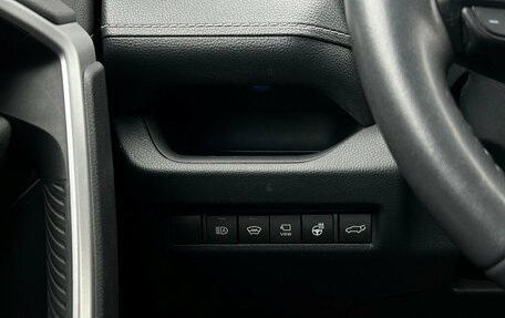 Toyota RAV4, 2021 год, 3 995 700 рублей, 20 фотография