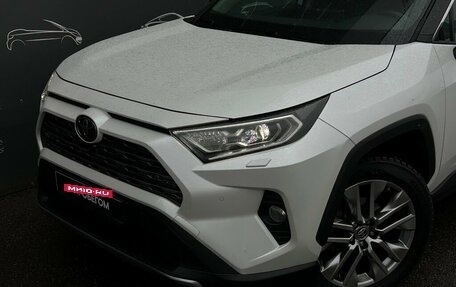 Toyota RAV4, 2021 год, 3 995 700 рублей, 23 фотография