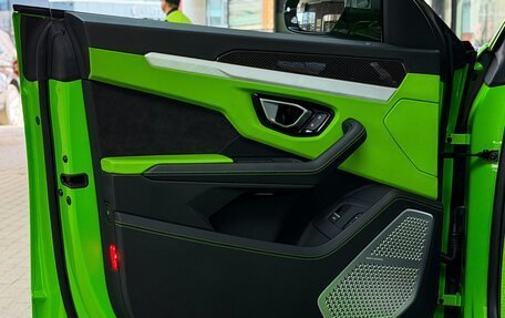 Lamborghini Urus I, 2020 год, 24 000 000 рублей, 28 фотография