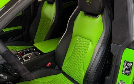 Lamborghini Urus I, 2020 год, 24 000 000 рублей, 26 фотография