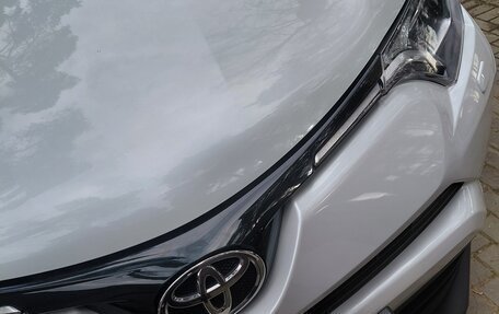 Toyota RAV4, 2019 год, 2 950 000 рублей, 2 фотография