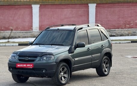 Chevrolet Niva I рестайлинг, 2018 год, 690 000 рублей, 2 фотография