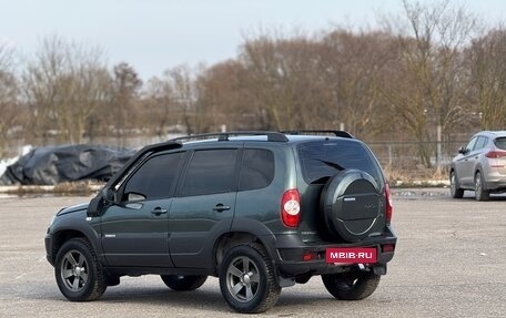 Chevrolet Niva I рестайлинг, 2018 год, 690 000 рублей, 4 фотография