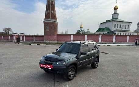 Chevrolet Niva I рестайлинг, 2018 год, 690 000 рублей, 10 фотография