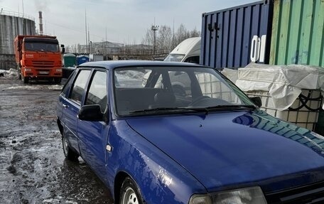 ИЖ 2126 «Ода», 2003 год, 160 000 рублей, 2 фотография