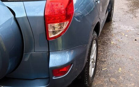 Toyota RAV4, 2006 год, 1 200 000 рублей, 2 фотография