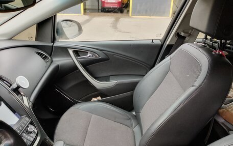 Opel Astra J, 2010 год, 550 000 рублей, 9 фотография