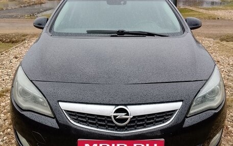 Opel Astra J, 2010 год, 550 000 рублей, 6 фотография