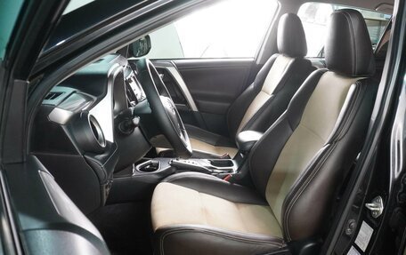 Toyota RAV4, 2016 год, 2 299 000 рублей, 10 фотография