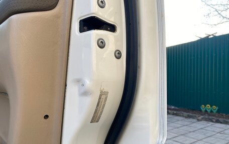 Toyota Land Cruiser 100 рестайлинг 2, 1999 год, 1 940 000 рублей, 14 фотография