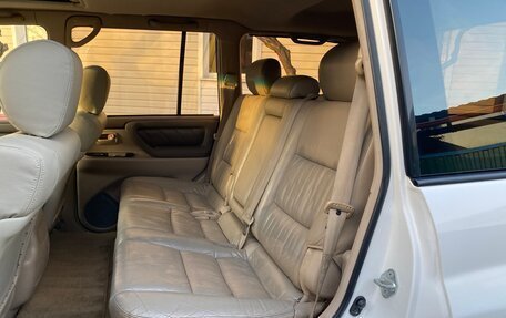Toyota Land Cruiser 100 рестайлинг 2, 1999 год, 1 940 000 рублей, 11 фотография