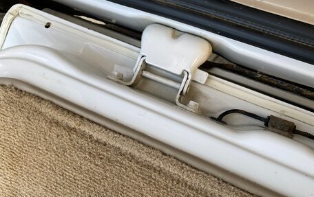 Toyota Land Cruiser 100 рестайлинг 2, 1999 год, 1 940 000 рублей, 29 фотография