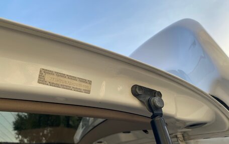 Toyota Land Cruiser 100 рестайлинг 2, 1999 год, 1 940 000 рублей, 31 фотография