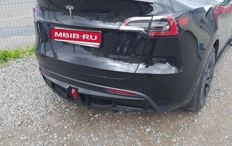 Tesla Model Y I, 2021 год, 4 000 000 рублей, 3 фотография