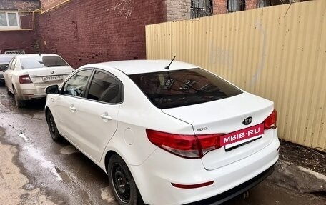 KIA Rio III рестайлинг, 2016 год, 1 000 000 рублей, 11 фотография