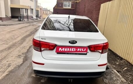 KIA Rio III рестайлинг, 2016 год, 1 000 000 рублей, 10 фотография
