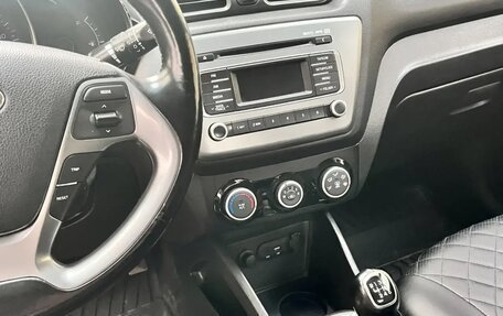 KIA Rio III рестайлинг, 2016 год, 1 000 000 рублей, 17 фотография