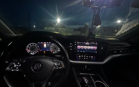 Volkswagen Touareg III, 2019 год, 3 800 000 рублей, 13 фотография