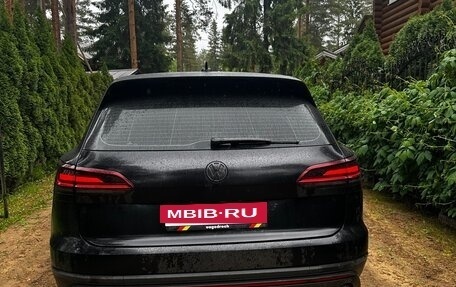 Volkswagen Touareg III, 2019 год, 3 800 000 рублей, 3 фотография