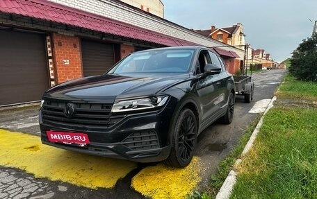 Volkswagen Touareg III, 2019 год, 3 800 000 рублей, 10 фотография