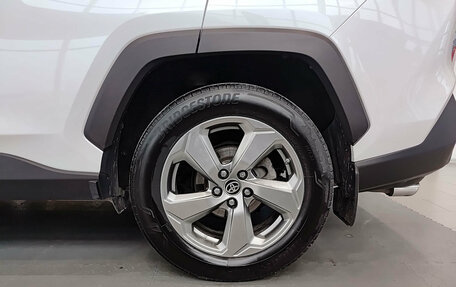 Toyota RAV4, 2020 год, 3 250 000 рублей, 22 фотография