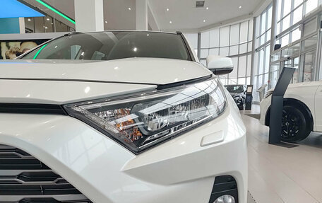 Toyota RAV4, 2020 год, 3 250 000 рублей, 21 фотография