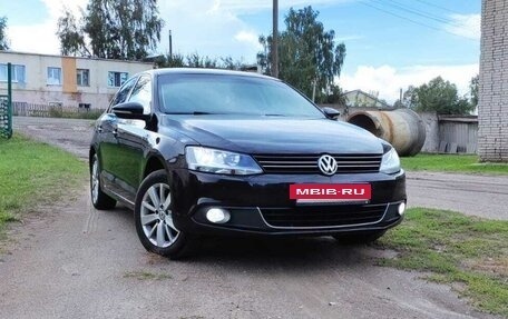 Volkswagen Jetta VI, 2013 год, 915 000 рублей, 5 фотография