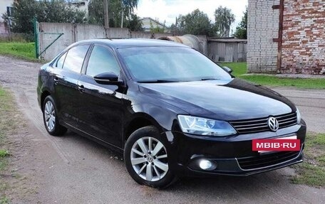 Volkswagen Jetta VI, 2013 год, 915 000 рублей, 7 фотография