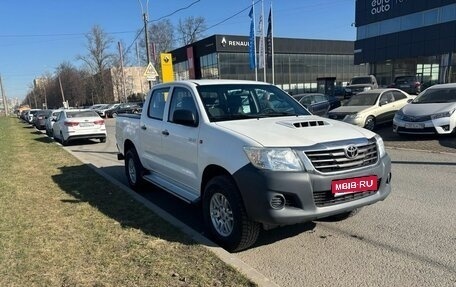 Toyota Hilux VII, 2014 год, 2 480 000 рублей, 1 фотография