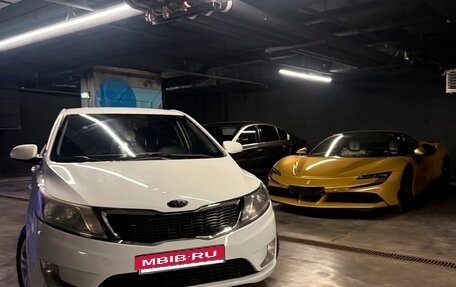 KIA Rio III рестайлинг, 2013 год, 590 000 рублей, 1 фотография