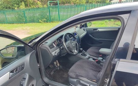 Volkswagen Jetta VI, 2013 год, 915 000 рублей, 28 фотография