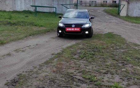 Volkswagen Jetta VI, 2013 год, 915 000 рублей, 24 фотография