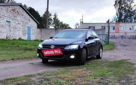 Volkswagen Jetta VI, 2013 год, 915 000 рублей, 20 фотография