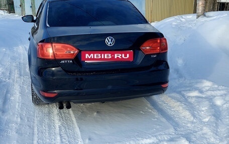 Volkswagen Jetta VI, 2013 год, 915 000 рублей, 34 фотография