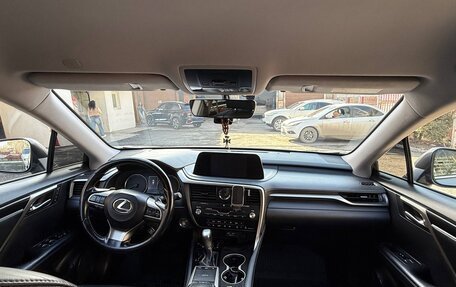 Lexus RX IV рестайлинг, 2021 год, 5 850 000 рублей, 9 фотография