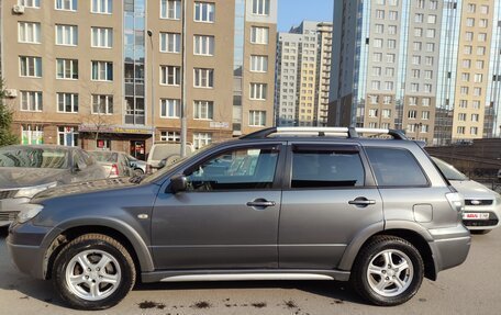Mitsubishi Outlander III рестайлинг 3, 2006 год, 690 000 рублей, 3 фотография