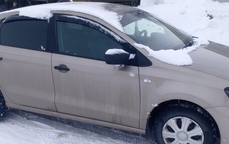 Volkswagen Polo VI (EU Market), 2015 год, 800 000 рублей, 3 фотография