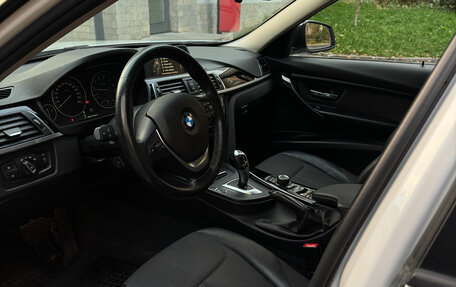 BMW 3 серия, 2017 год, 1 880 000 рублей, 3 фотография