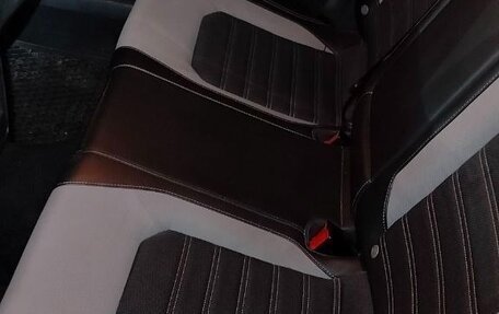 Volkswagen Jetta VI, 2011 год, 800 000 рублей, 14 фотография