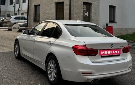 BMW 3 серия, 2017 год, 1 880 000 рублей, 4 фотография