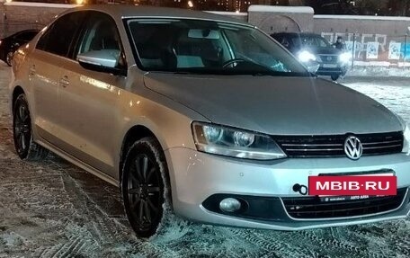Volkswagen Jetta VI, 2011 год, 800 000 рублей, 9 фотография