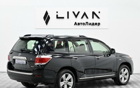 Toyota Highlander III, 2012 год, 1 565 000 рублей, 2 фотография